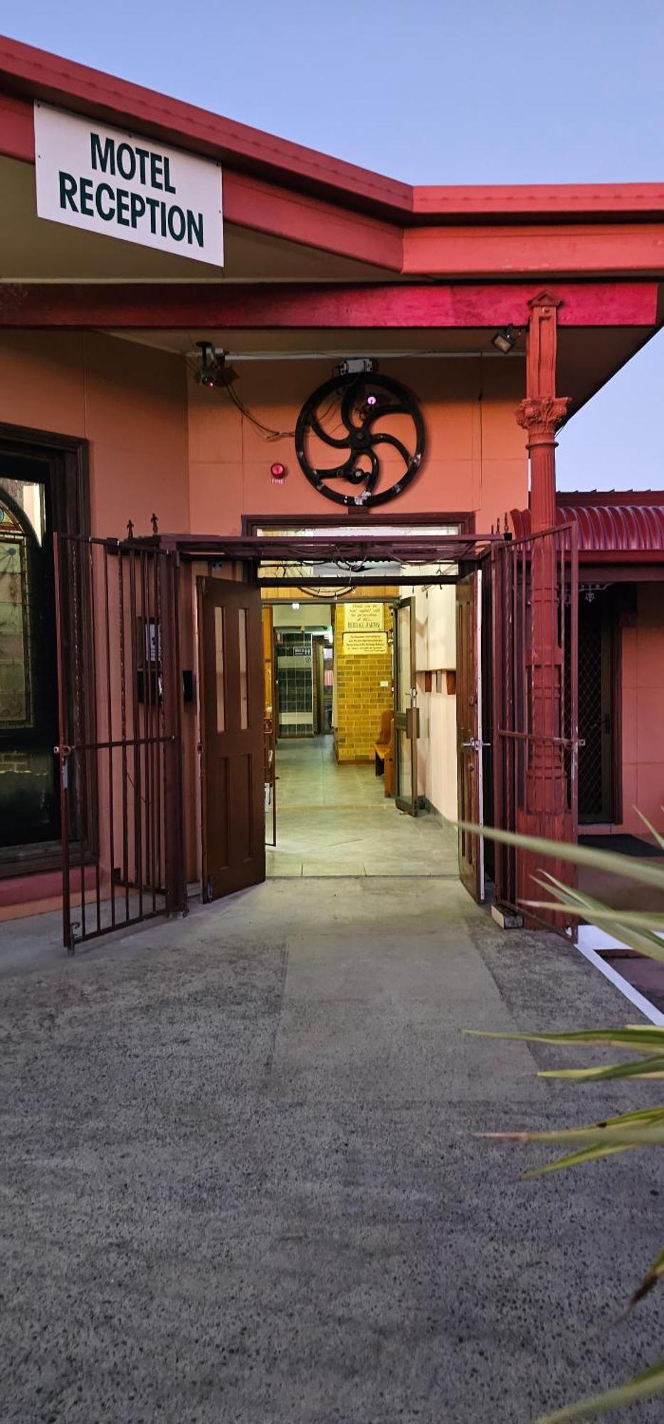 A Railway Lodge Taree Exteriör bild